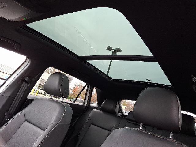 Used 2020 Volkswagen Atlas Cross Sport SEL image 14