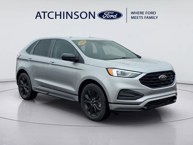 Certified 2024 Ford Edge SE w/ Black Appearance Package AWD/4WD image 3
