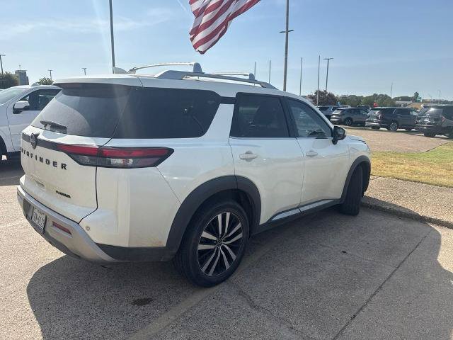 Used 2023 Nissan Pathfinder Platinum FWD image 4