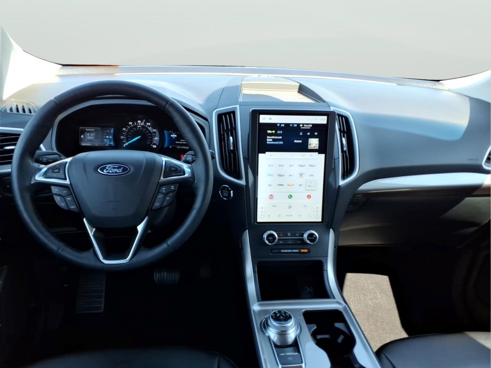Certified 2023 Ford Edge SEL w/ Convenience Package AWD/4WD image 6