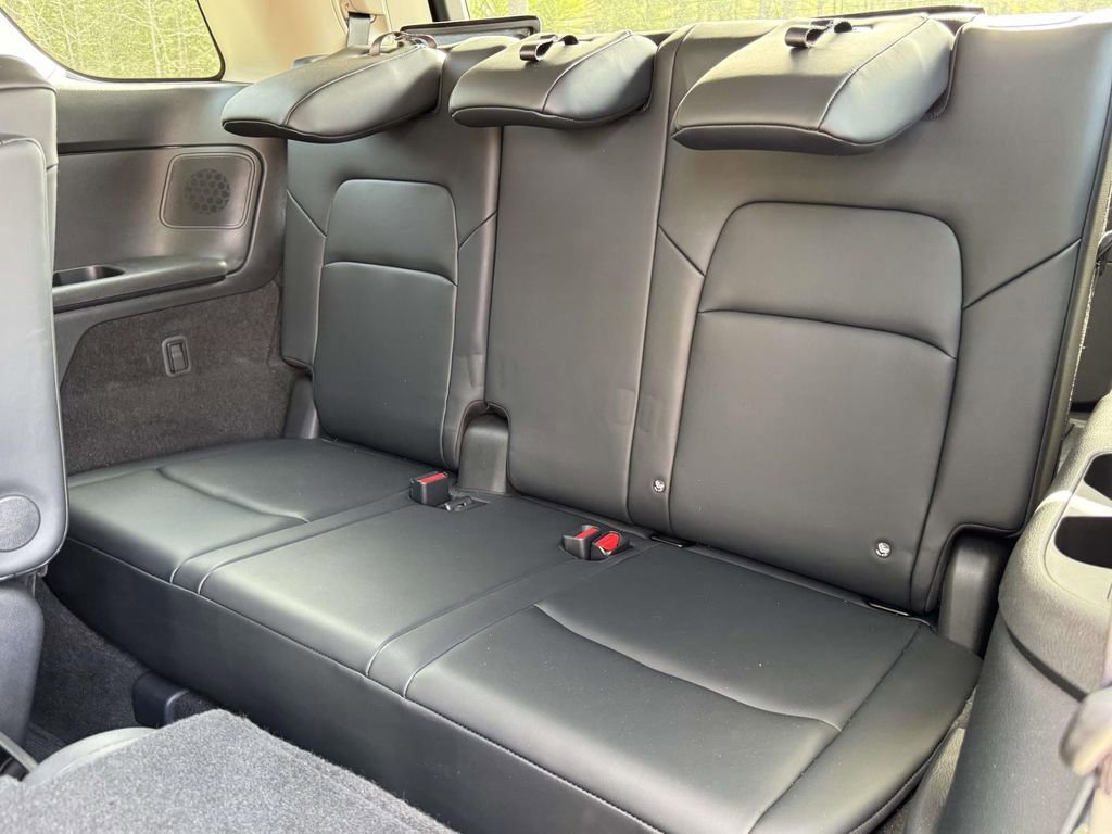 Used 2023 Nissan Pathfinder Platinum image 22