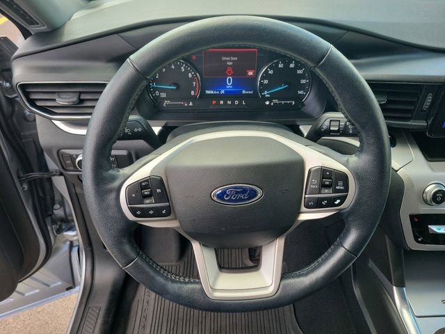 Certified 2021 Ford Explorer XLT w/ Equipment Group 202A AWD/4WD image 16