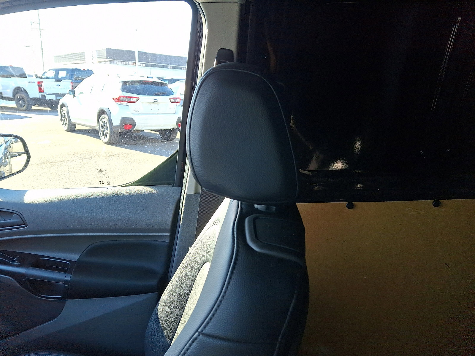 Certified 2023 Ford Transit Connect XL w/ Trailer Tow Package image 17