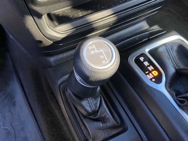 Used 2021 Jeep Wrangler Unlimited Sport image 29