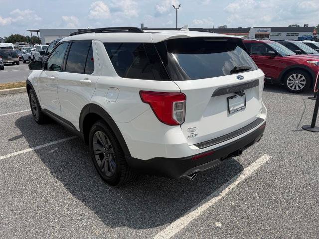Certified 2022 Ford Explorer XLT w/ Equipment Group 202A AWD/4WD image 6