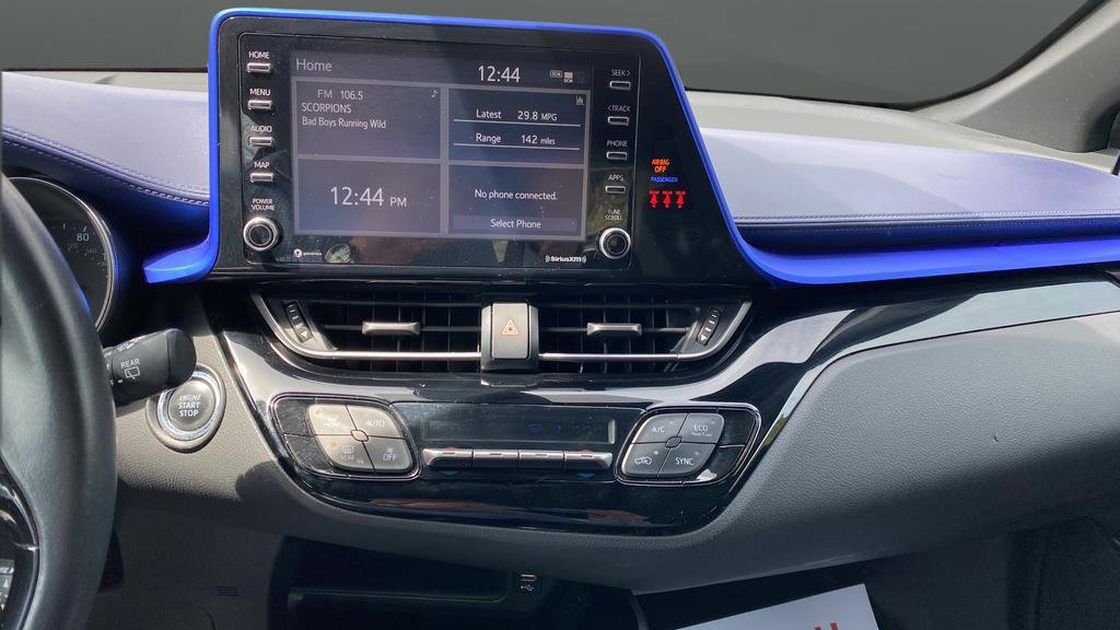 Used 2020 Toyota C-HR XLE FWD image 13