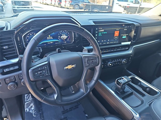 Used 2025 Chevrolet Silverado 1500 High Country image 16