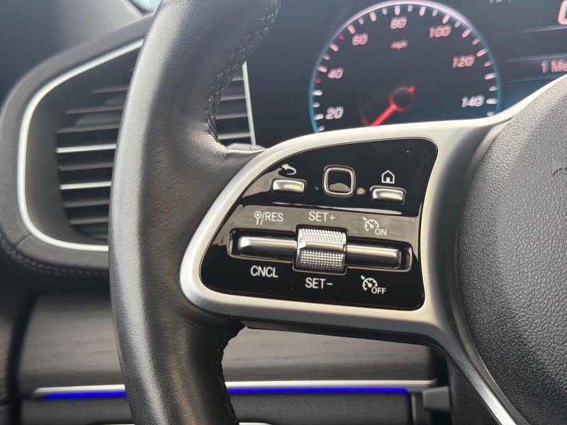 Used 2020 Mercedes-Benz GLS 450 4MATIC image 20