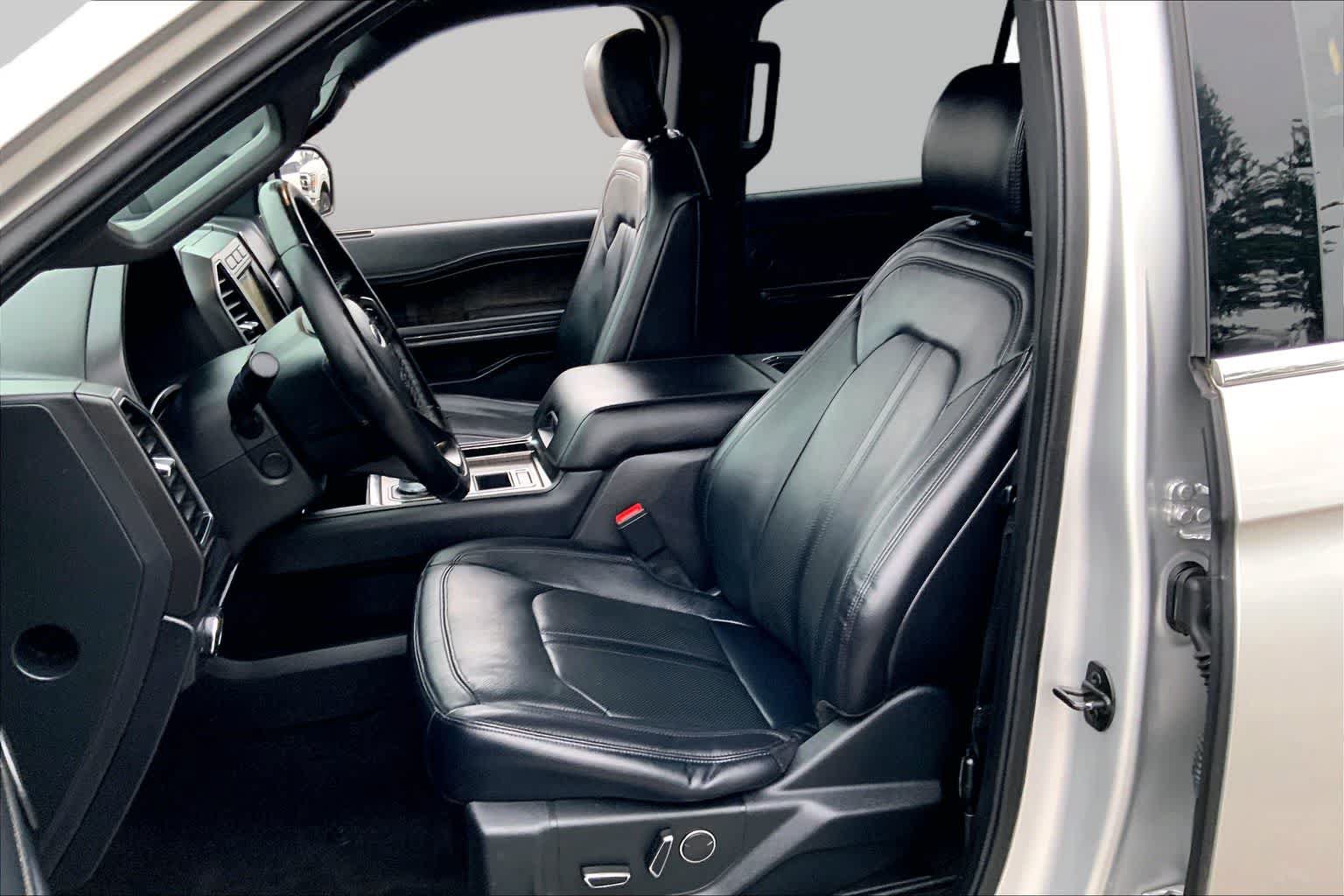 Certified 2019 Ford Expedition Max Limited RWD image 8