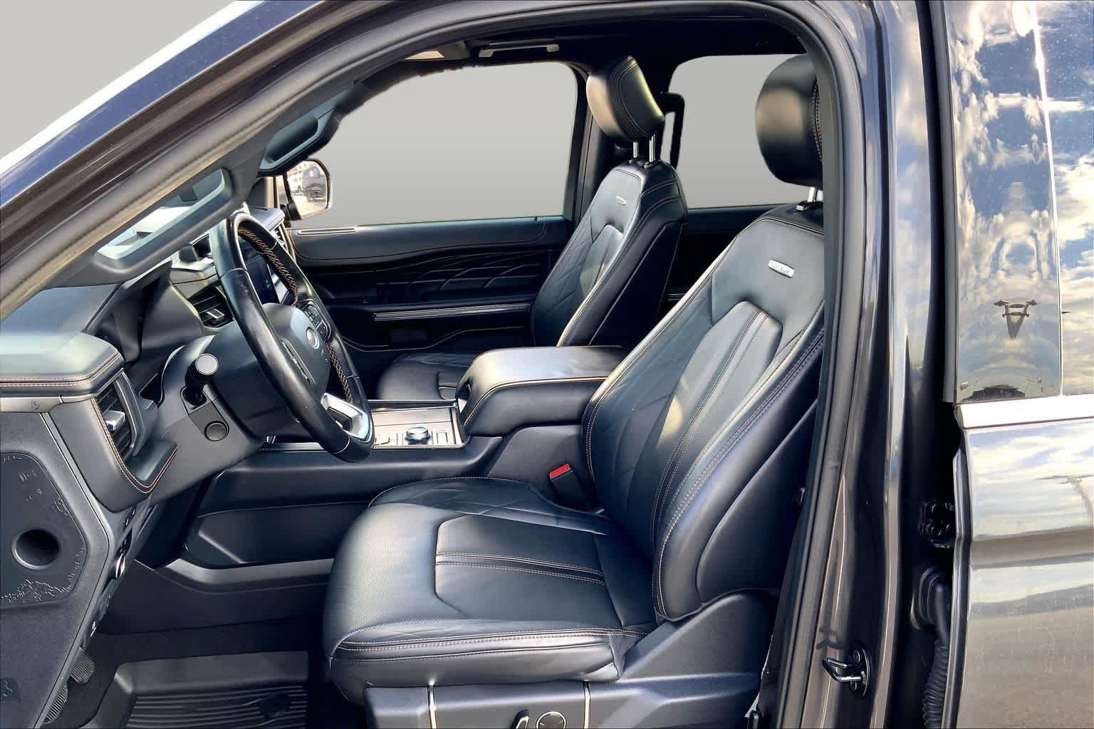 Certified 2023 Ford Expedition Platinum AWD/4WD image 8