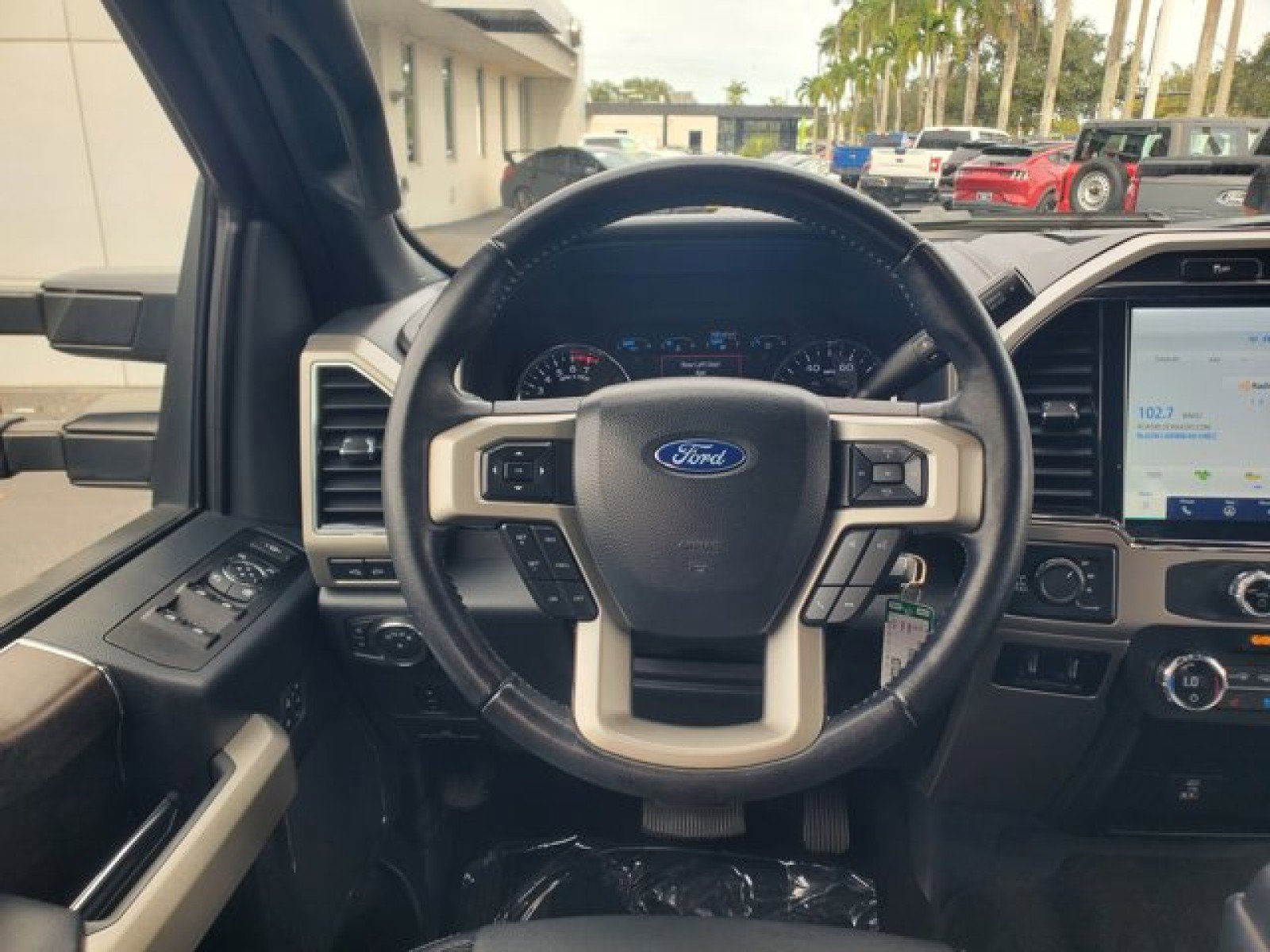 Certified 2022 Ford F250 Lariat w/ Tremor Off-Road Package image 16