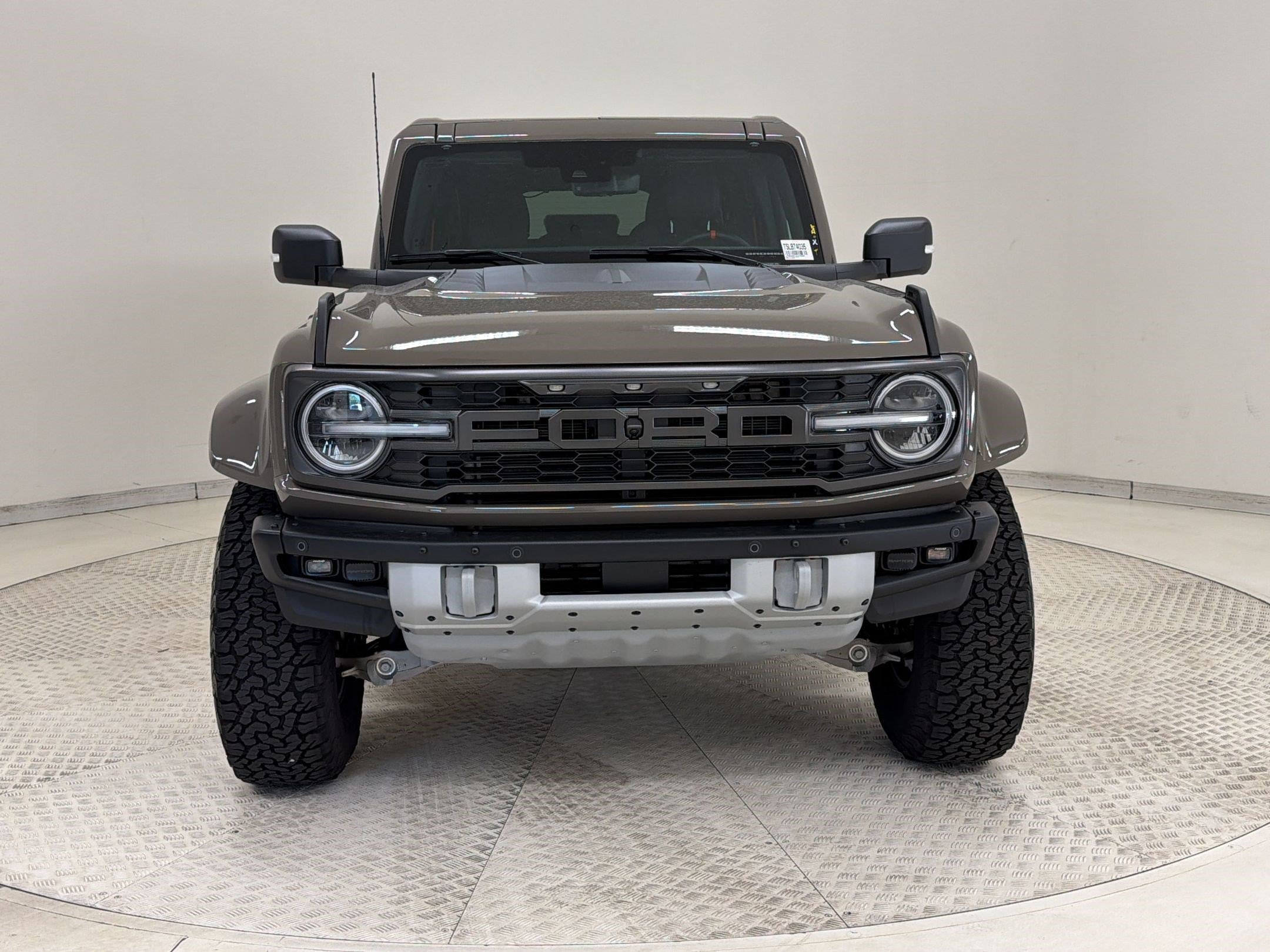 Certified 2025 Ford Bronco Raptor w/ Interior Carbon Fiber Pack AWD/4WD image 6