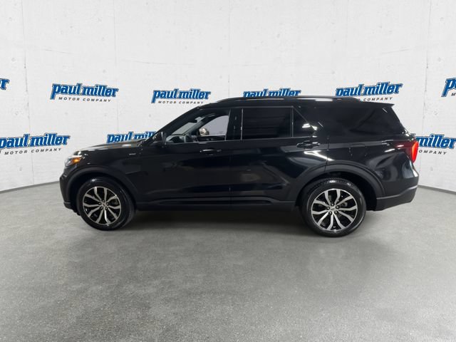 Certified 2025 Ford Explorer ST-Line AWD/4WD image 7