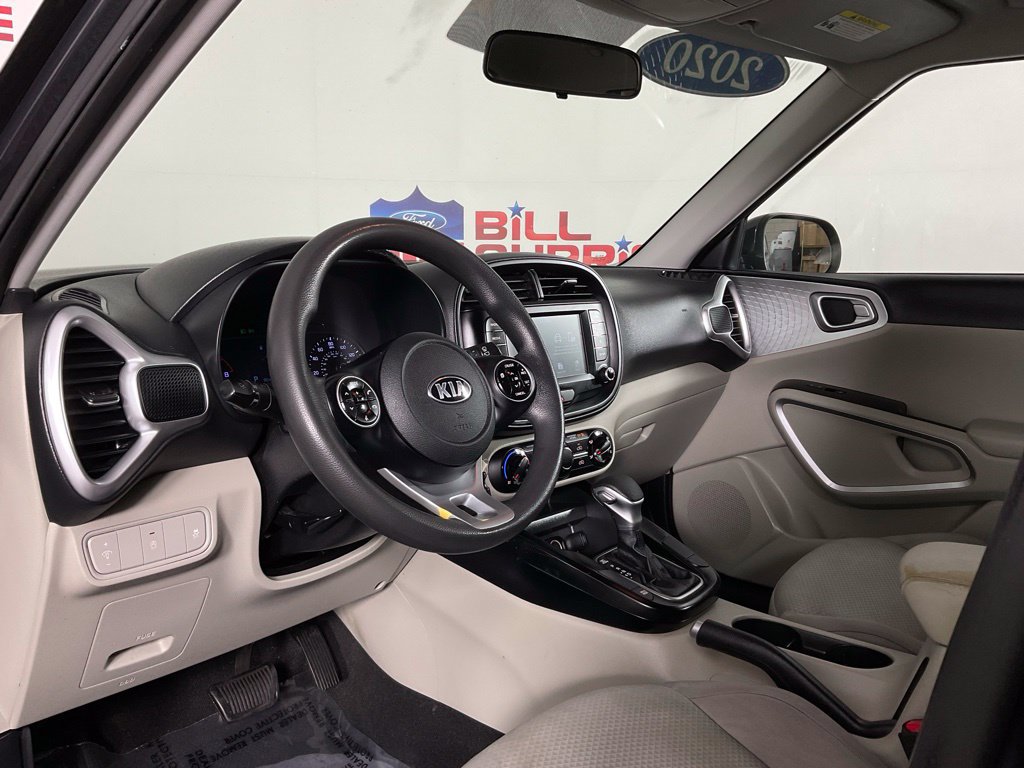Used 2020 Kia Soul LX FWD image 13