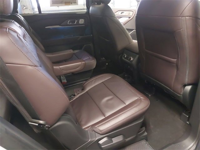 Certified 2025 Ford Explorer Platinum w/ Ultimate Package image 11