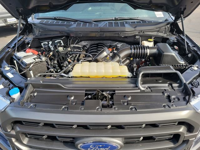 Certified 2022 Ford F150 XLT w/ Equipment Group 302A High image 32