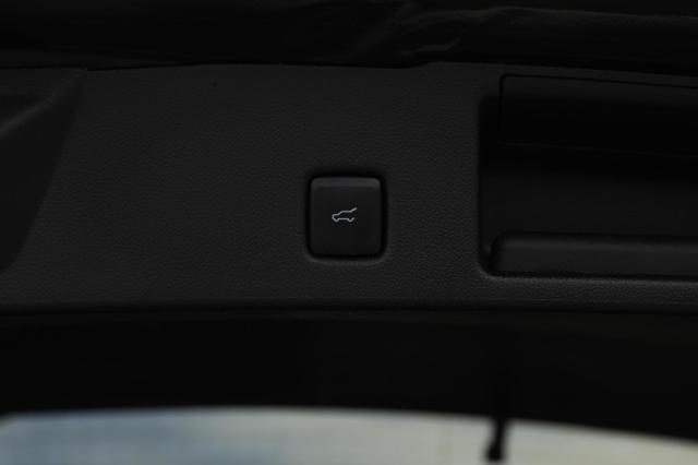 Certified 2024 Ford Escape Platinum AWD/4WD image 12