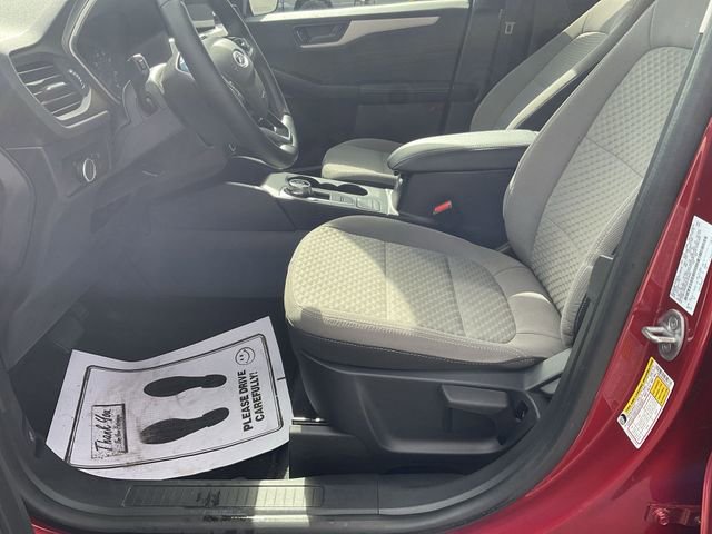 Certified 2022 Ford Escape SE w/ Cold Weather Package AWD/4WD image 13