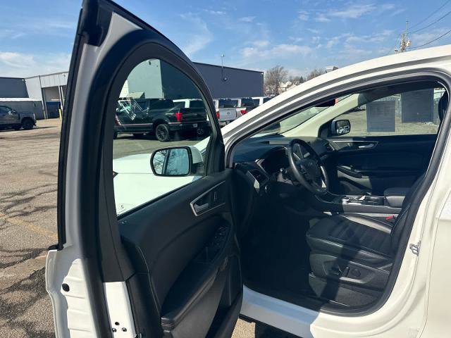 Certified 2022 Ford Edge SEL w/ Convenience Package image 6
