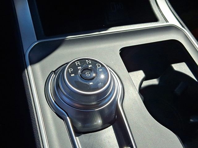 Certified 2024 Ford Edge SE w/ Black Appearance Package image 14