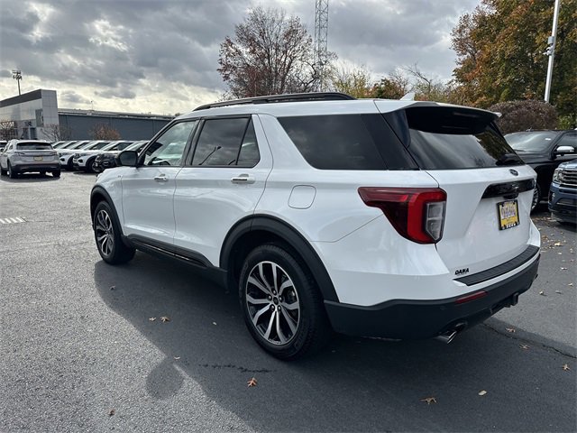 Certified 2022 Ford Explorer ST-Line w/ Class IV Trailer Tow Package image 3