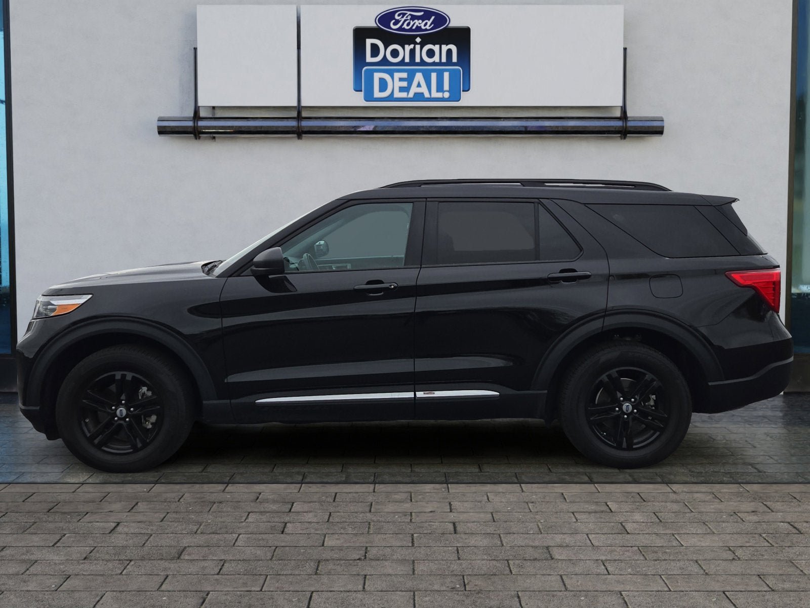 Certified 2022 Ford Explorer XLT AWD/4WD image 6