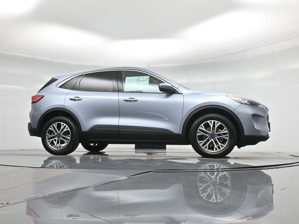 Certified 2022 Ford Escape SEL w/ Class II Trailer Tow Package image 10