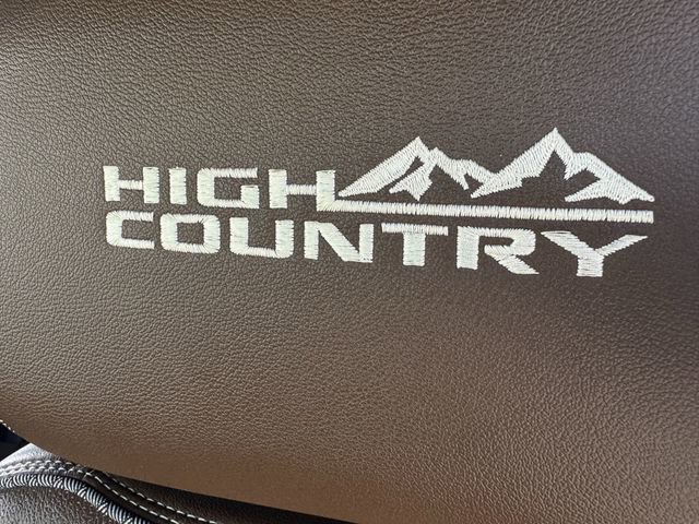 Used 2021 Chevrolet Tahoe High Country AWD/4WD image 27
