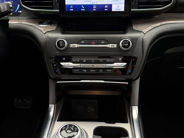 Certified 2020 Ford Explorer Platinum image 43