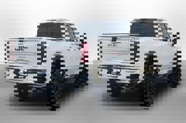 Used 2025 GMC Sierra 2500 Denali Ultimate image 4