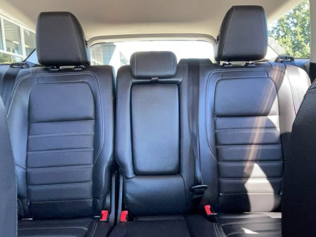 Certified 2017 Ford Escape Titanium AWD/4WD image 31