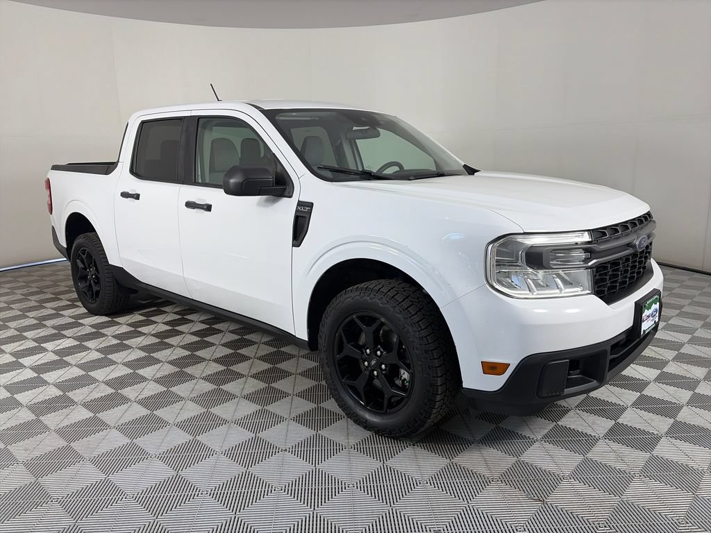 Certified 2022 Ford Maverick XLT w/ Equipment Group 300A Standard