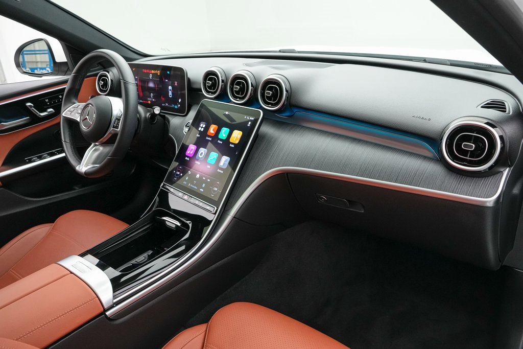 Used 2025 Mercedes-Benz C 300 Sedan image 25