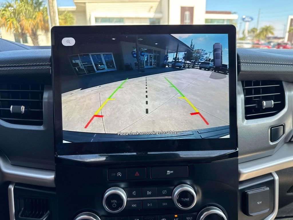 Certified 2024 Ford Expedition Max XLT image 29