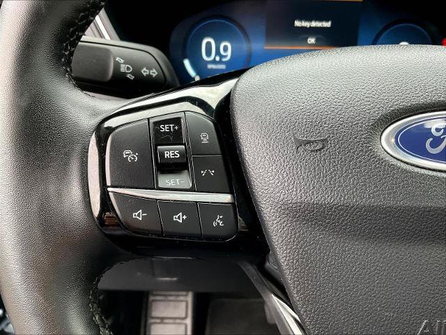 Certified 2025 Ford Escape Platinum AWD/4WD image 13