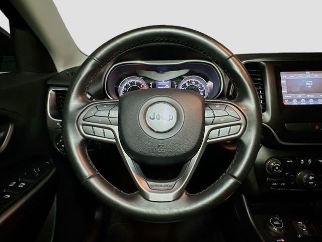 Used 2019 Jeep Cherokee Latitude Plus w/ Comfort/Convenience Group image 13