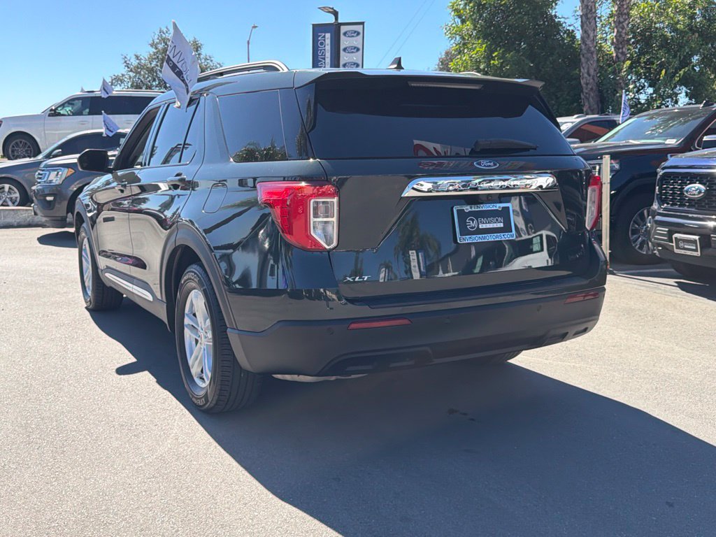 Certified 2023 Ford Explorer XLT RWD image 10