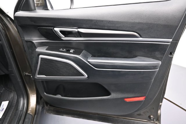 Used 2025 Kia Telluride S FWD image 32