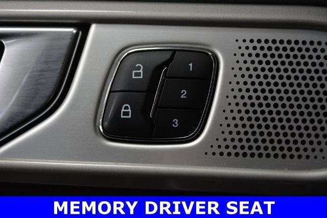 Certified 2021 Ford Explorer Platinum w/ Equipment Group 601A image 19