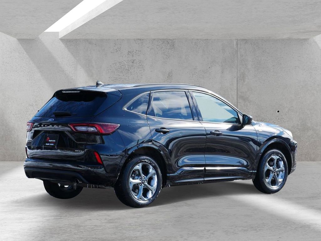 Certified 2024 Ford Escape ST-Line AWD/4WD image 3