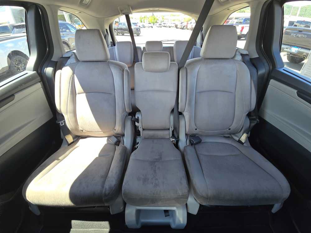 Used 2019 Honda Odyssey EX image 18