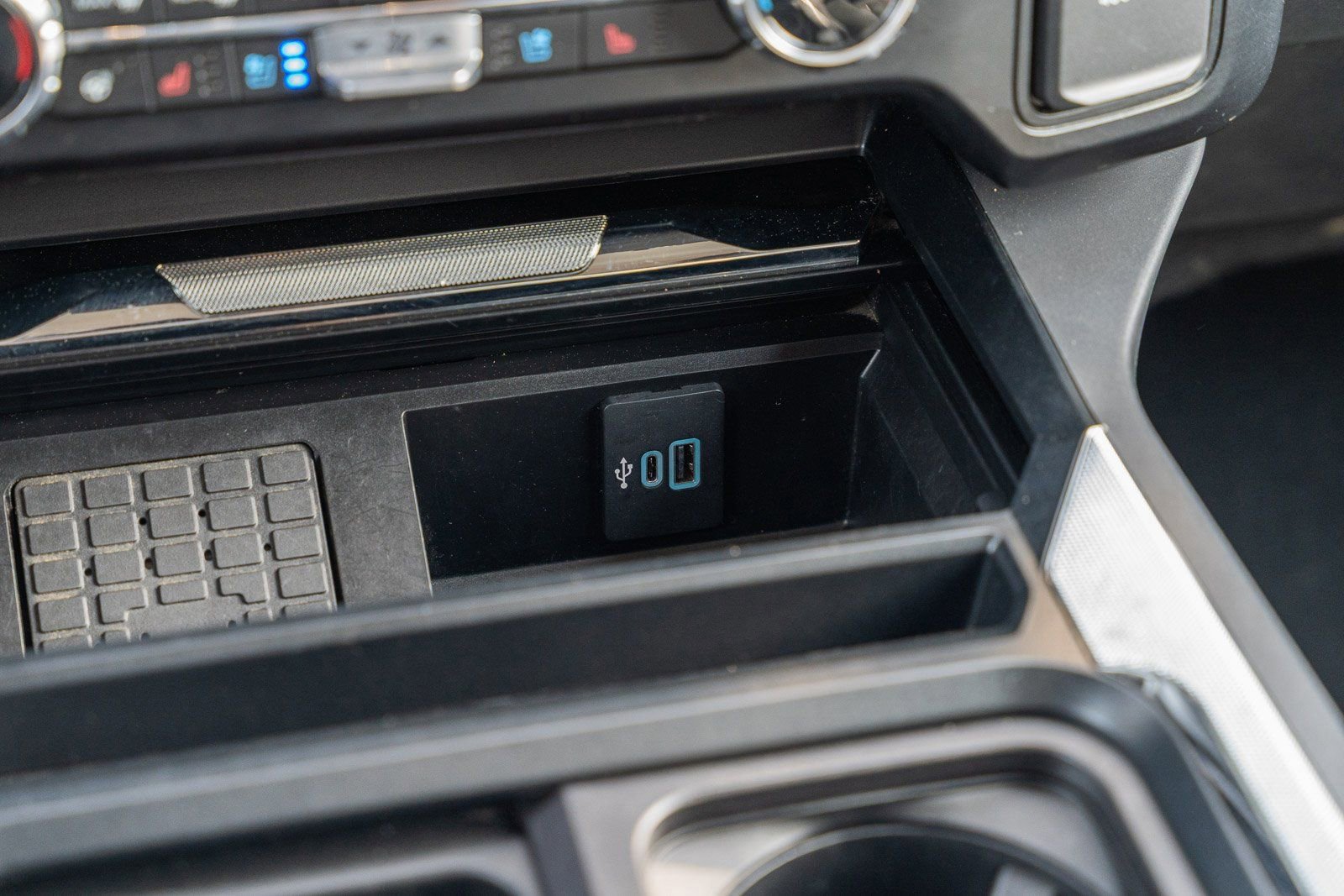 Certified 2024 Ford F250 Lariat image 30