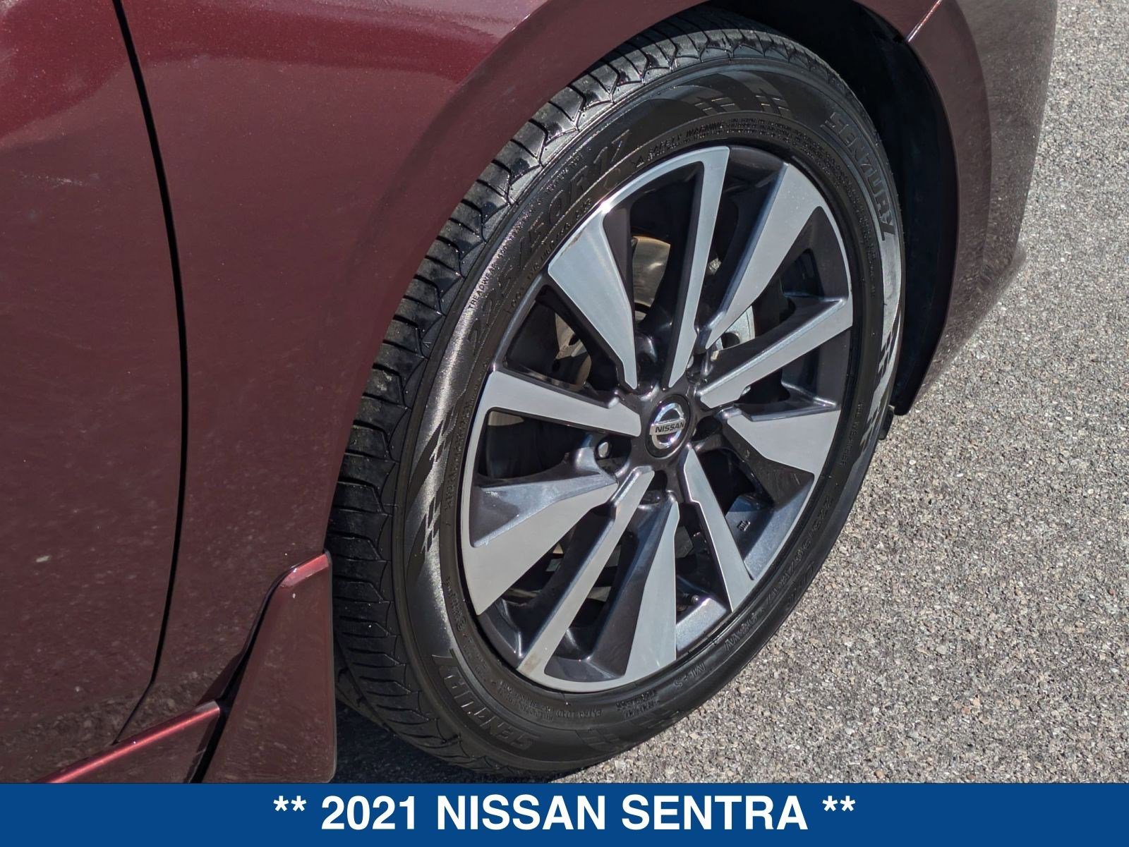 Used 2021 Nissan Sentra SV w/ SV Premium Package image 12