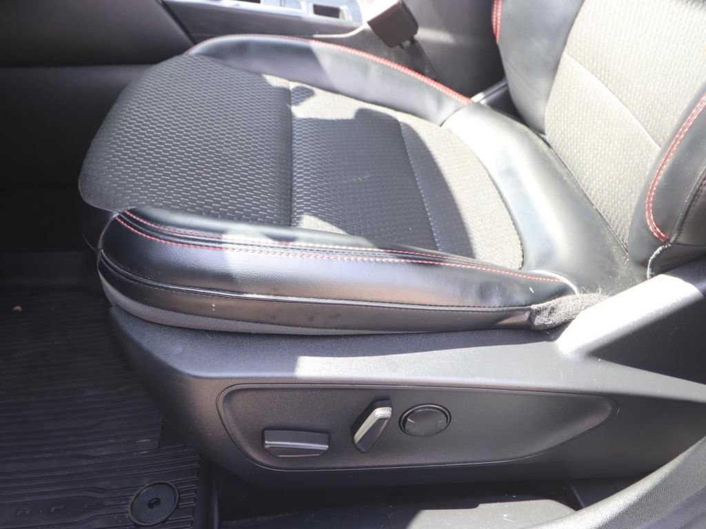 Certified 2024 Ford Escape ST-Line w/ Tech Pack #1 FWD image 18