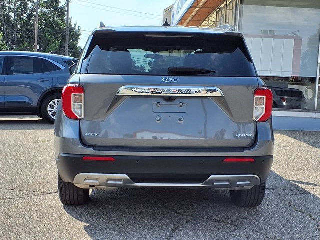 Certified 2024 Ford Explorer XLT w/ Equipment Group 202A AWD/4WD image 24