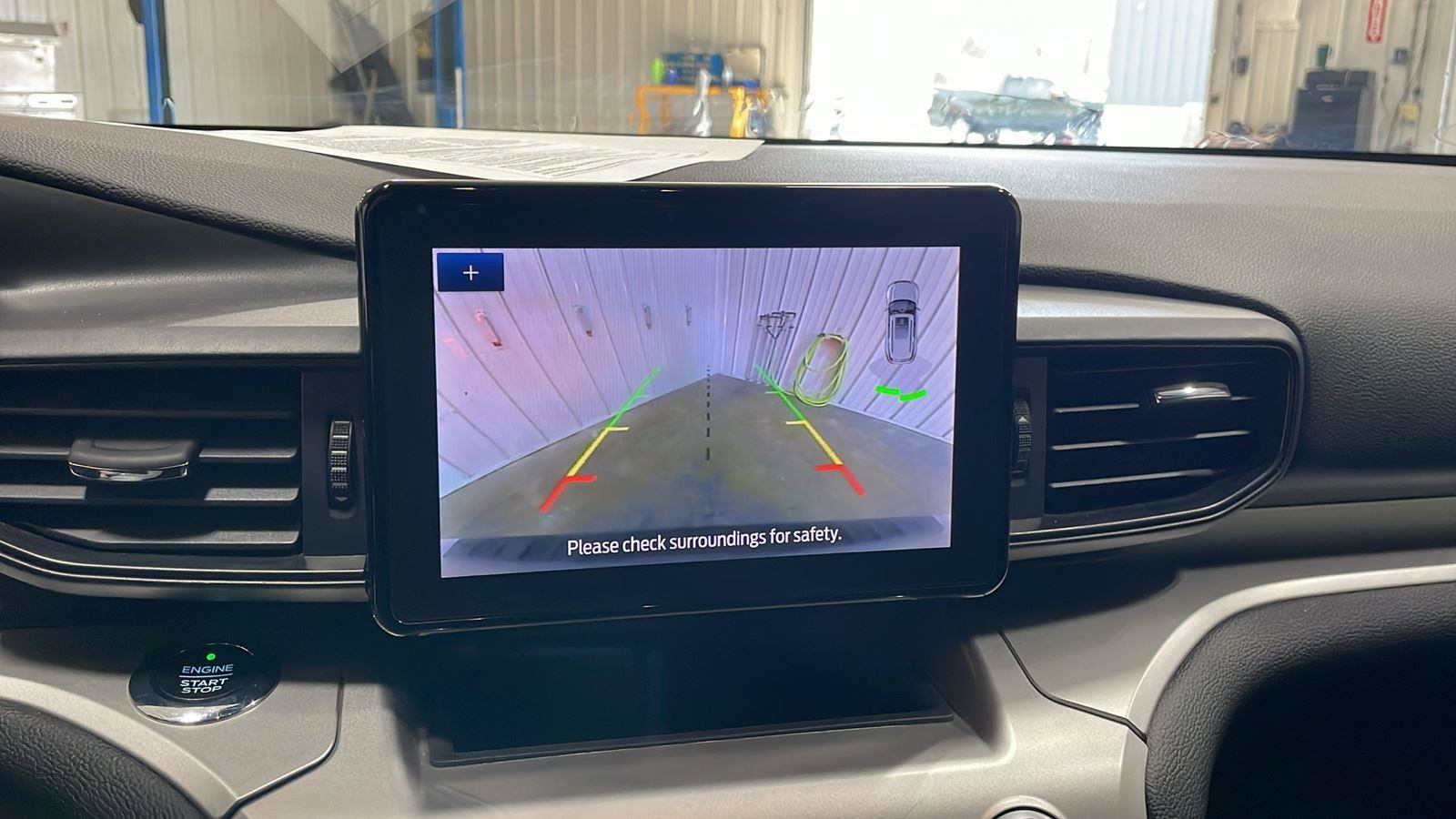 Certified 2021 Ford Explorer XLT w/ Class III Trailer Tow Package image 25