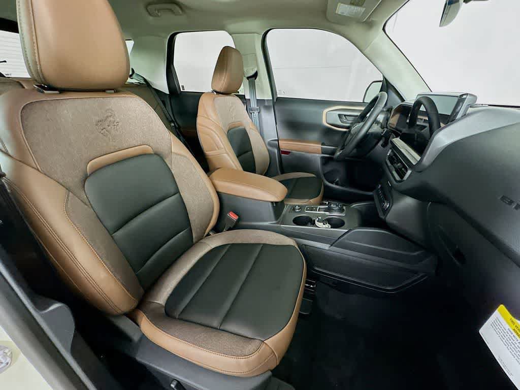Certified 2025 Ford Bronco Sport Outer Banks w/ Outer Banks Tech Package+ AWD/4WD image 15