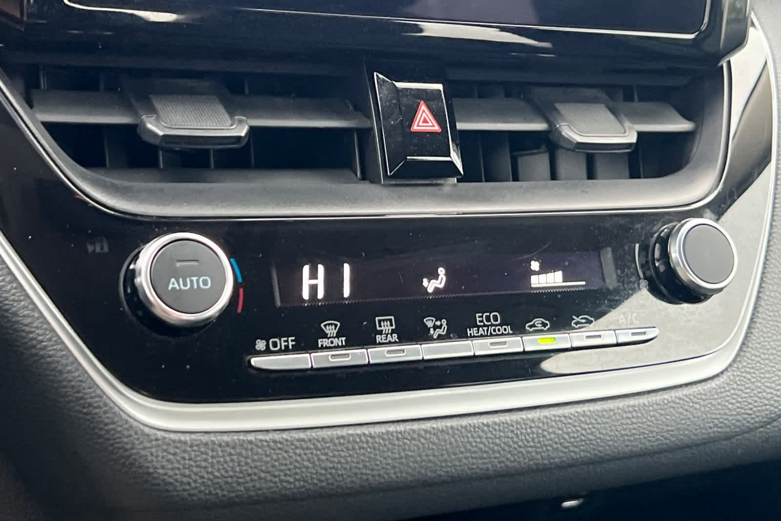 Used 2023 Toyota Corolla LE image 20