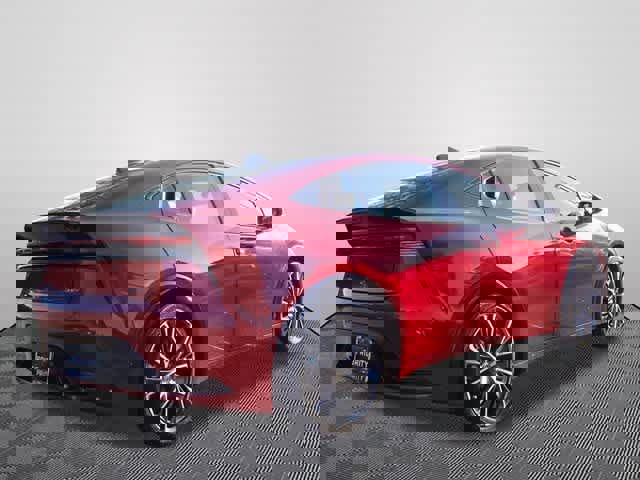 Used 2023 Toyota Prius XLE image 3