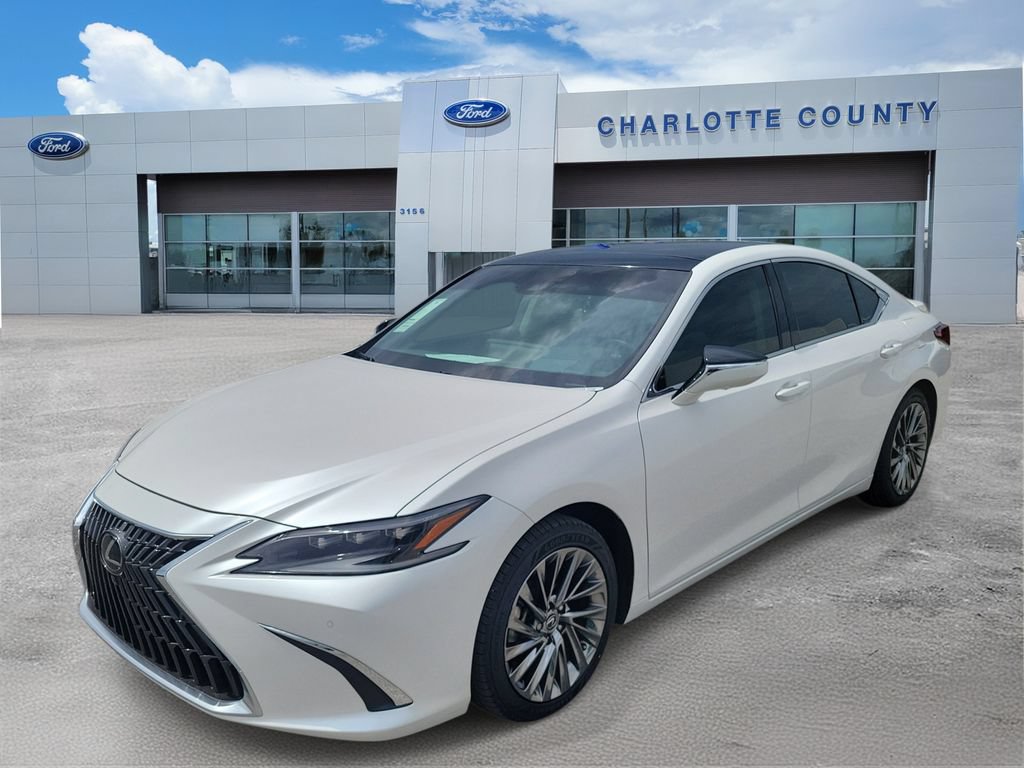 Used 2025 Lexus ES 350 Ultra Luxury w/ Accessory Package (Z1) FWD image 2